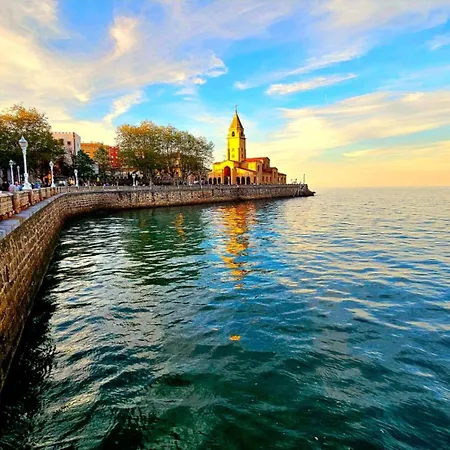 Piso Moderno 3 Severo Ochoa 31 2a * Gijón